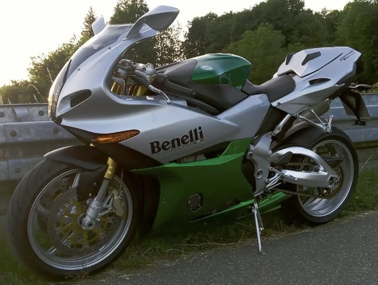 Benelli Tornado Tre 900 Argento - 1