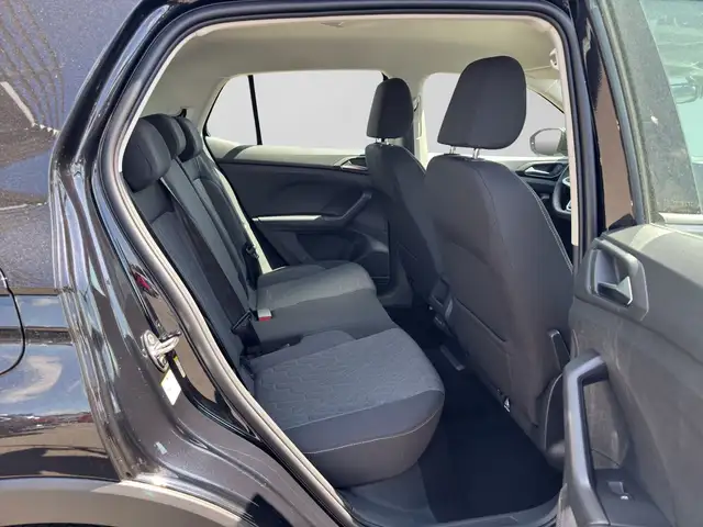 Volkswagen T-Cross view 6