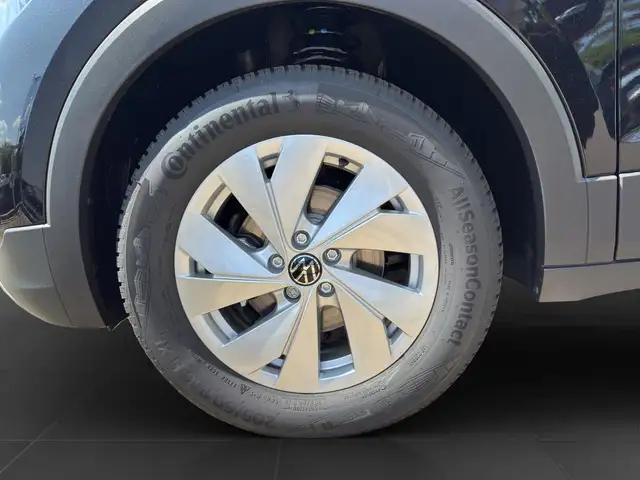 Volkswagen T-Cross view 7