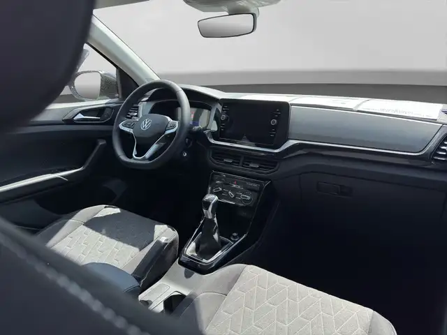 Volkswagen T-Cross view 5