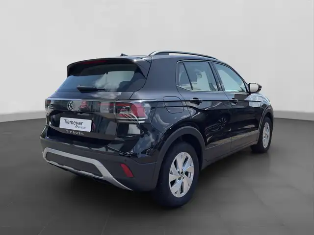 Volkswagen T-Cross view 3