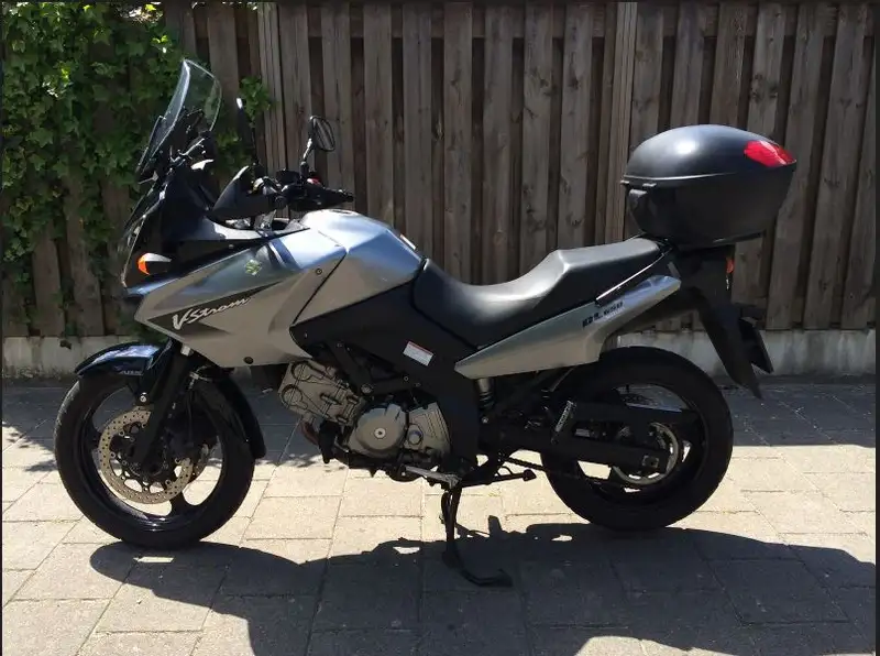 Suzuki V-Strom 650 - foto 4