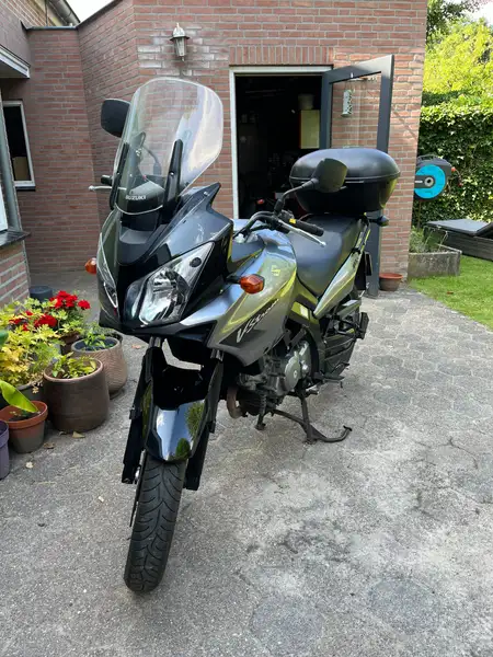 Suzuki V-Strom 650 - foto 5