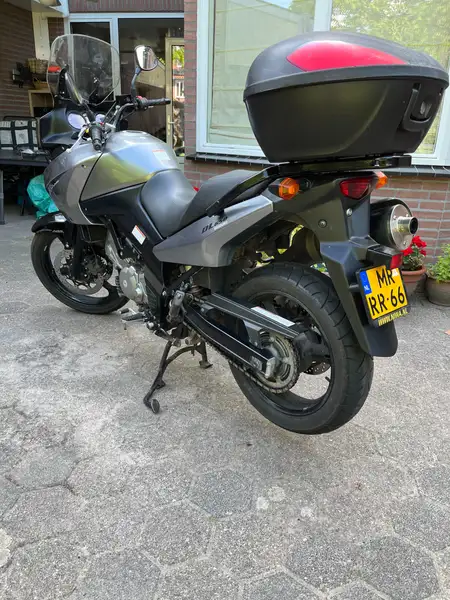 Suzuki V-Strom 650 - foto 6