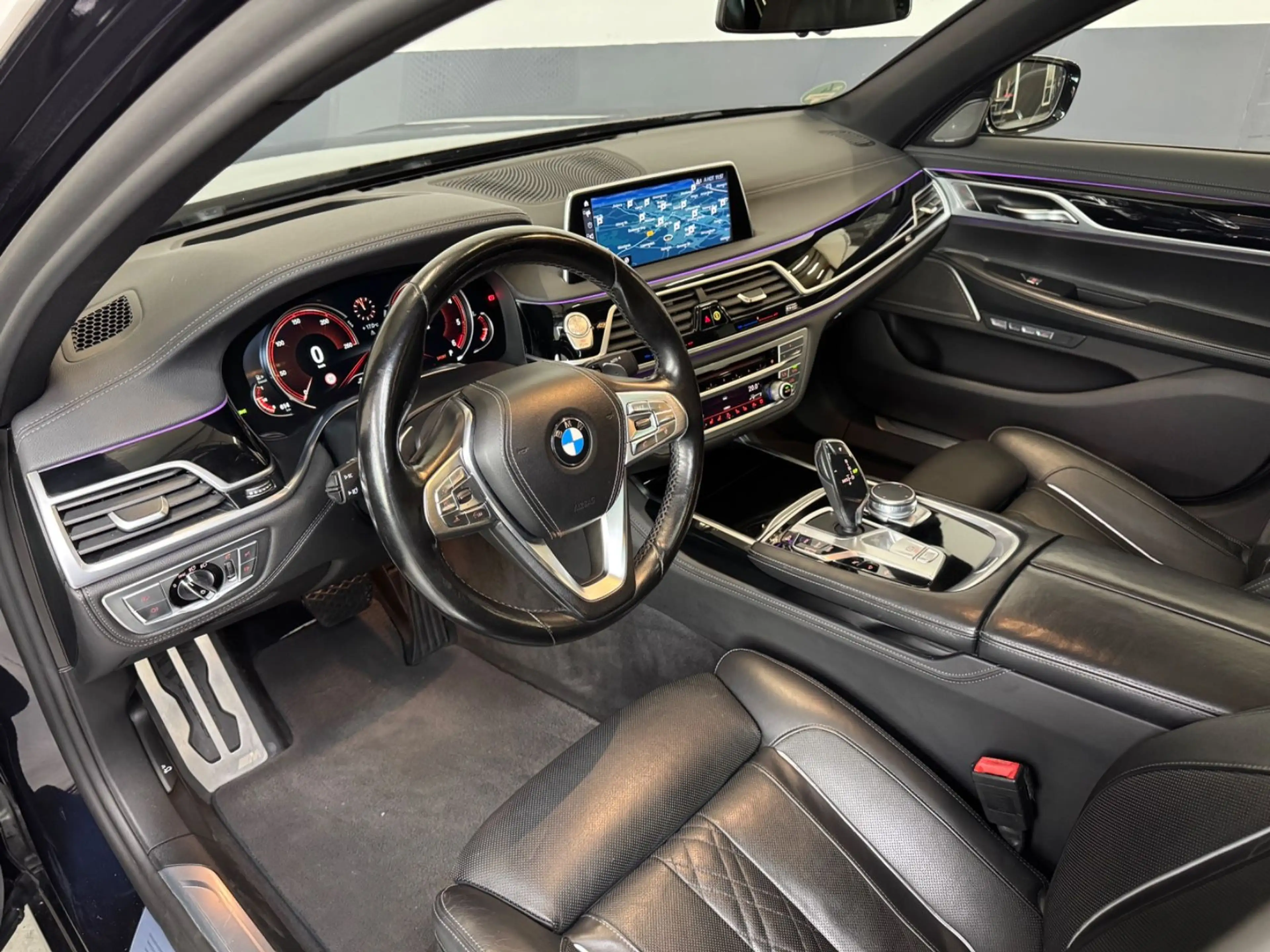 BMW 740 d xDrive/M-Sport/Nappa/H&K/360°/Luft/Voll — photo 8