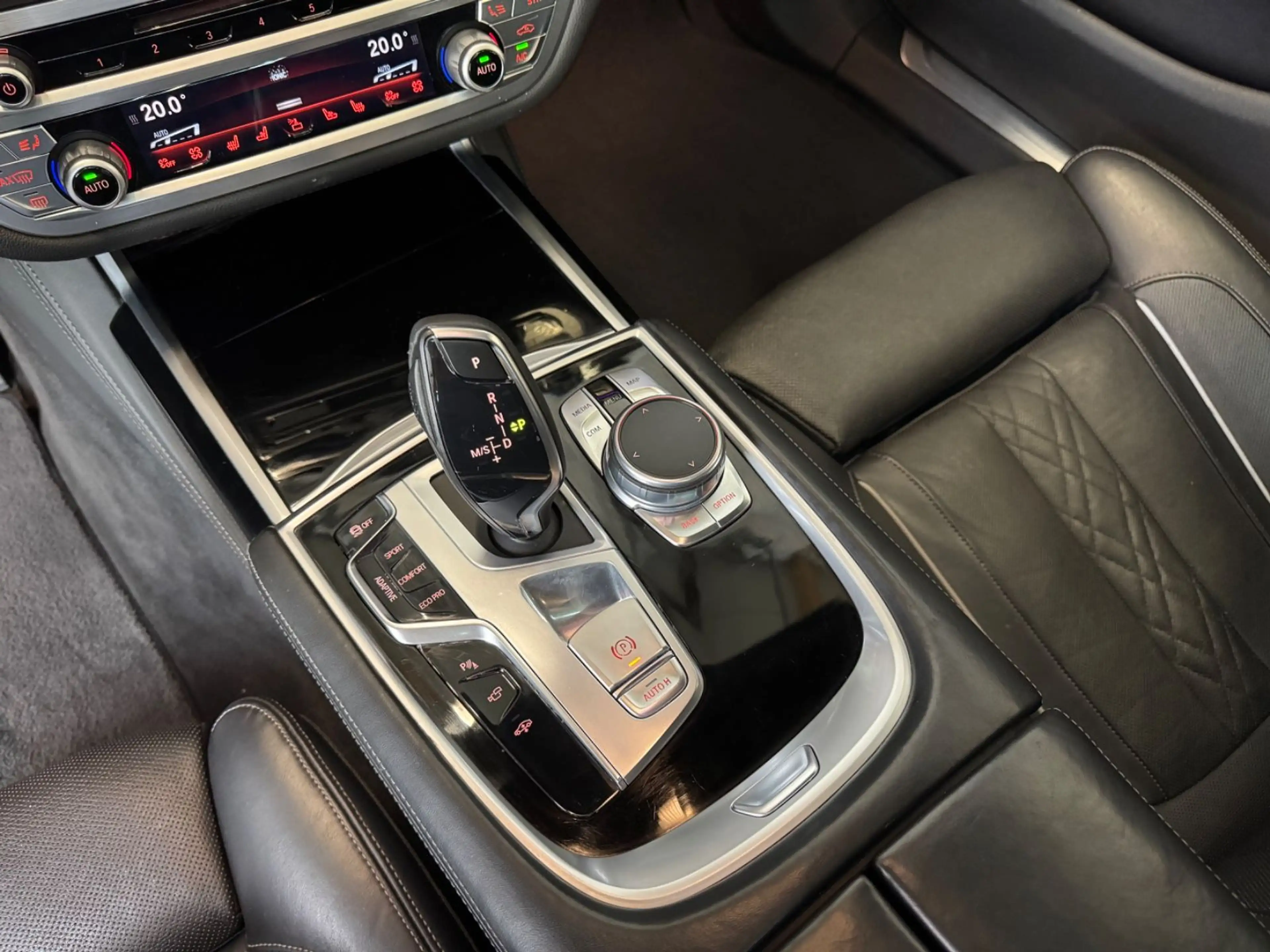 BMW 740 d xDrive/M-Sport/Nappa/H&K/360°/Luft/Voll — photo 10
