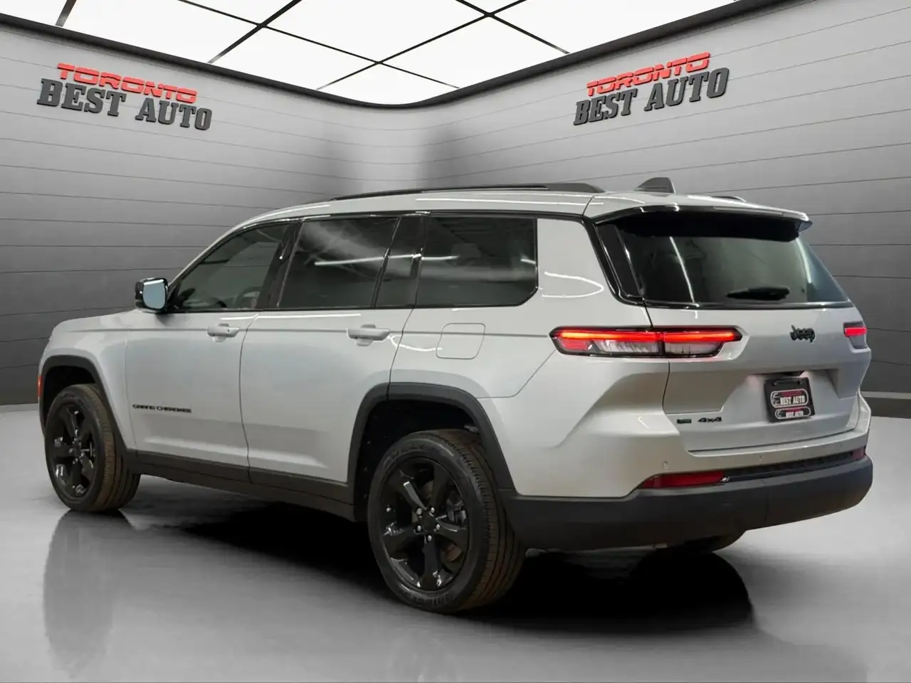 Jeep Grand Cherokee снимка Jeep Grand Cherokee