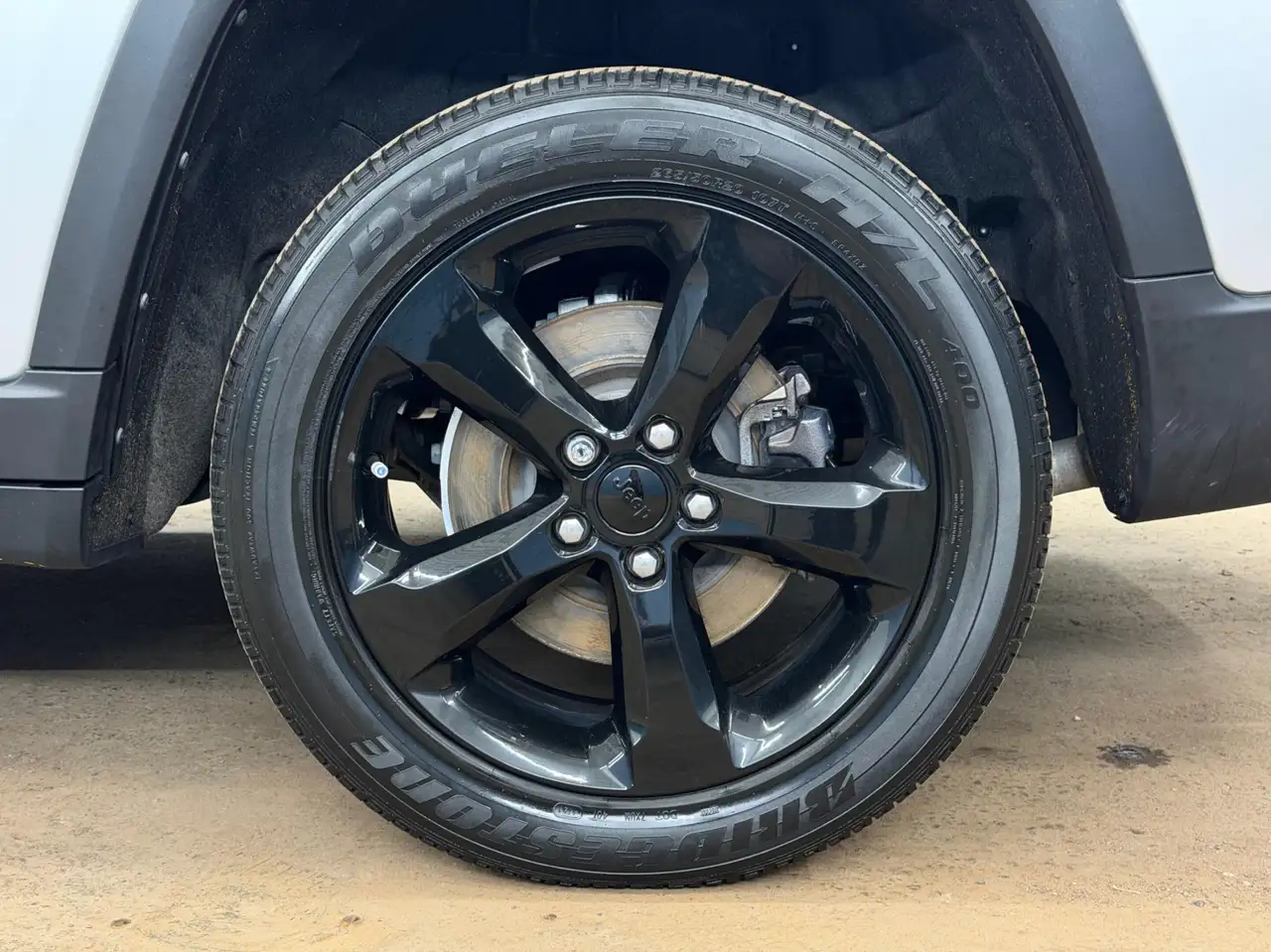 Jeep Grand Cherokee снимка Jeep Grand Cherokee