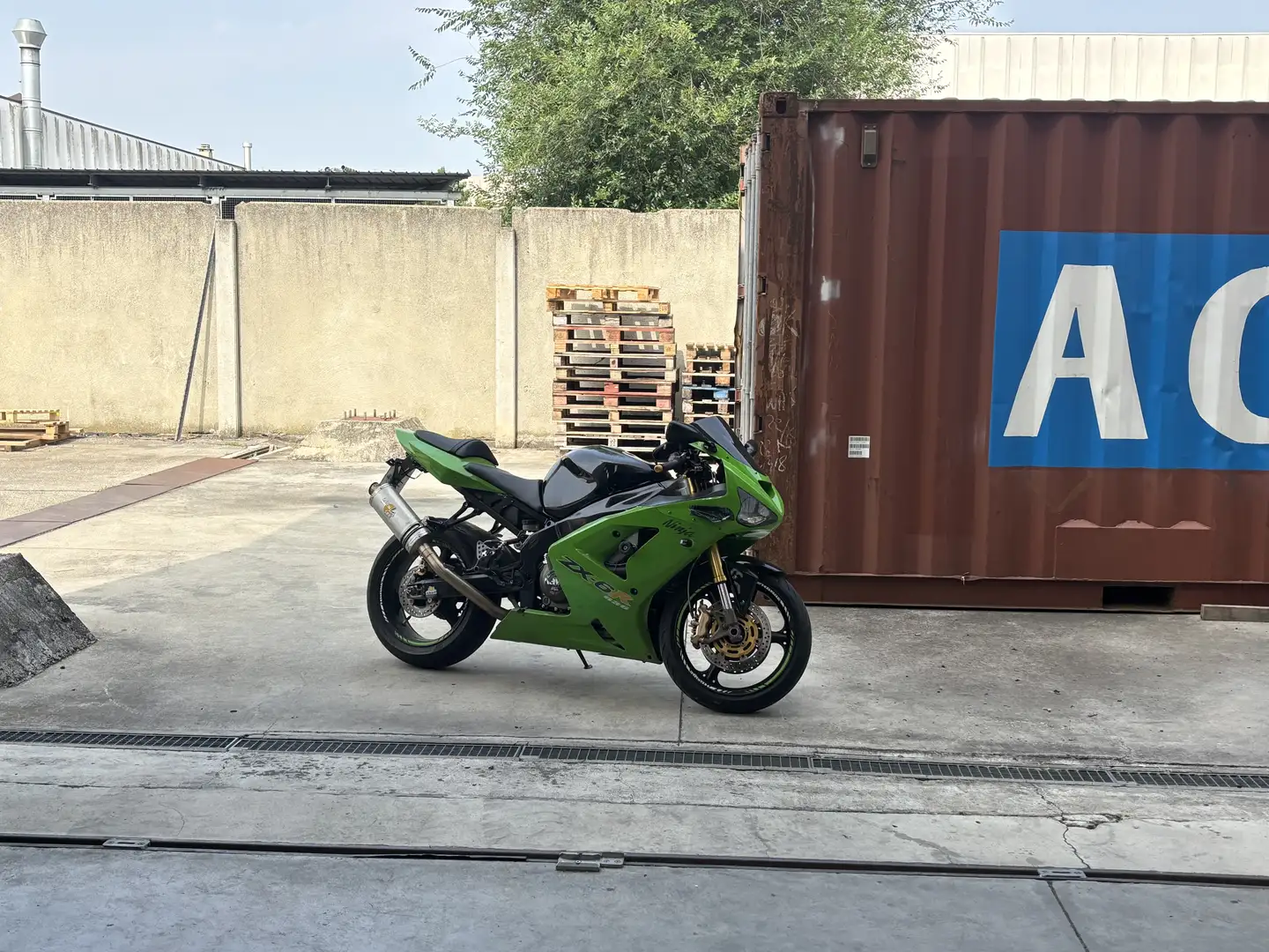 Kawasaki Ninja ZX-6R - 1