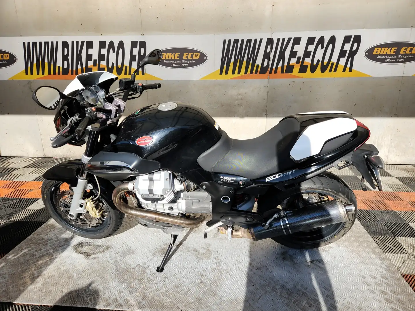 Moto Guzzi 1200 Sport Nero - 2