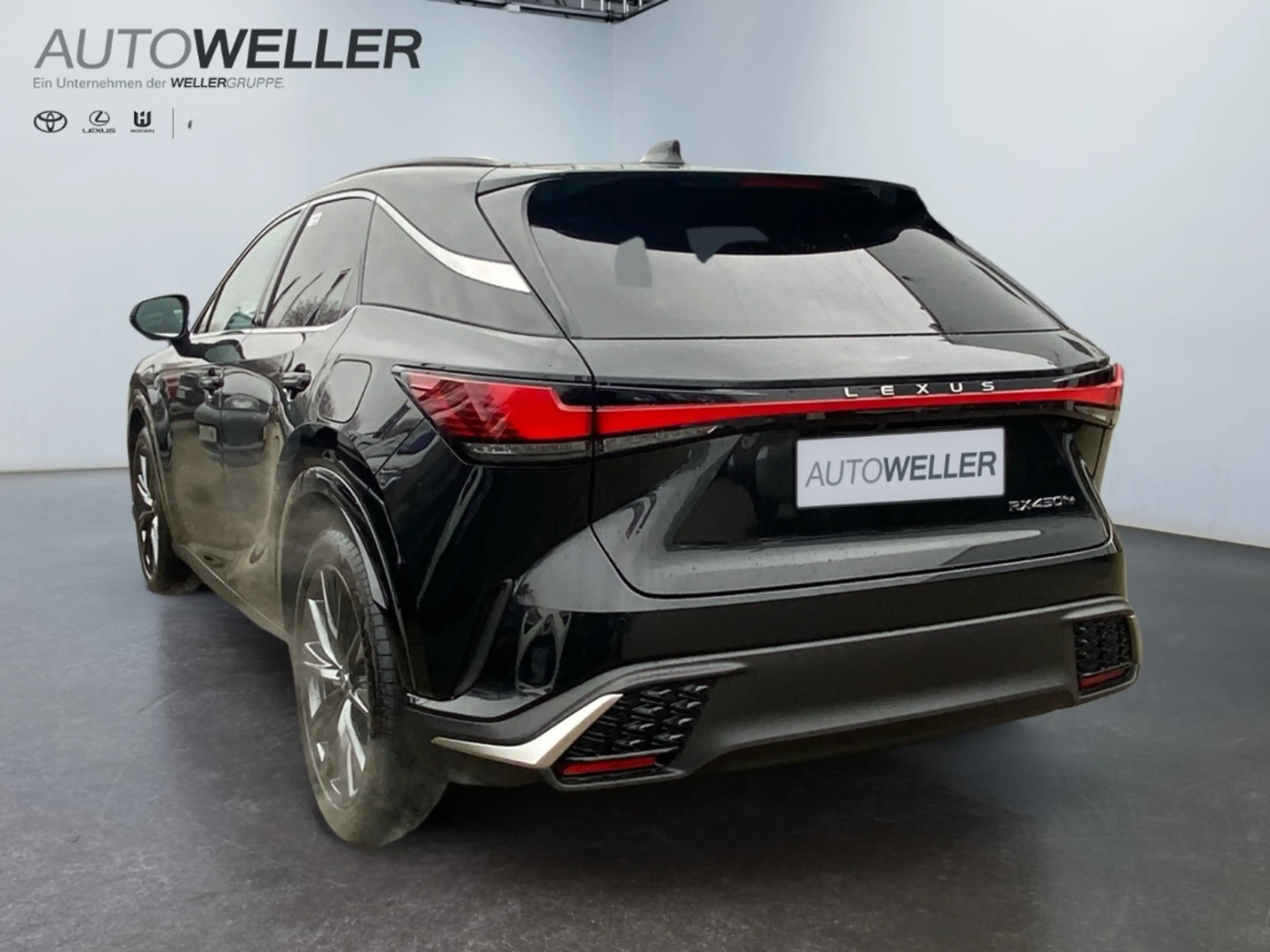 Lexus RX 450h + 2,5 l E-CVT, 4x4 Plug-in 5-Türer F SPORT D — photo 2