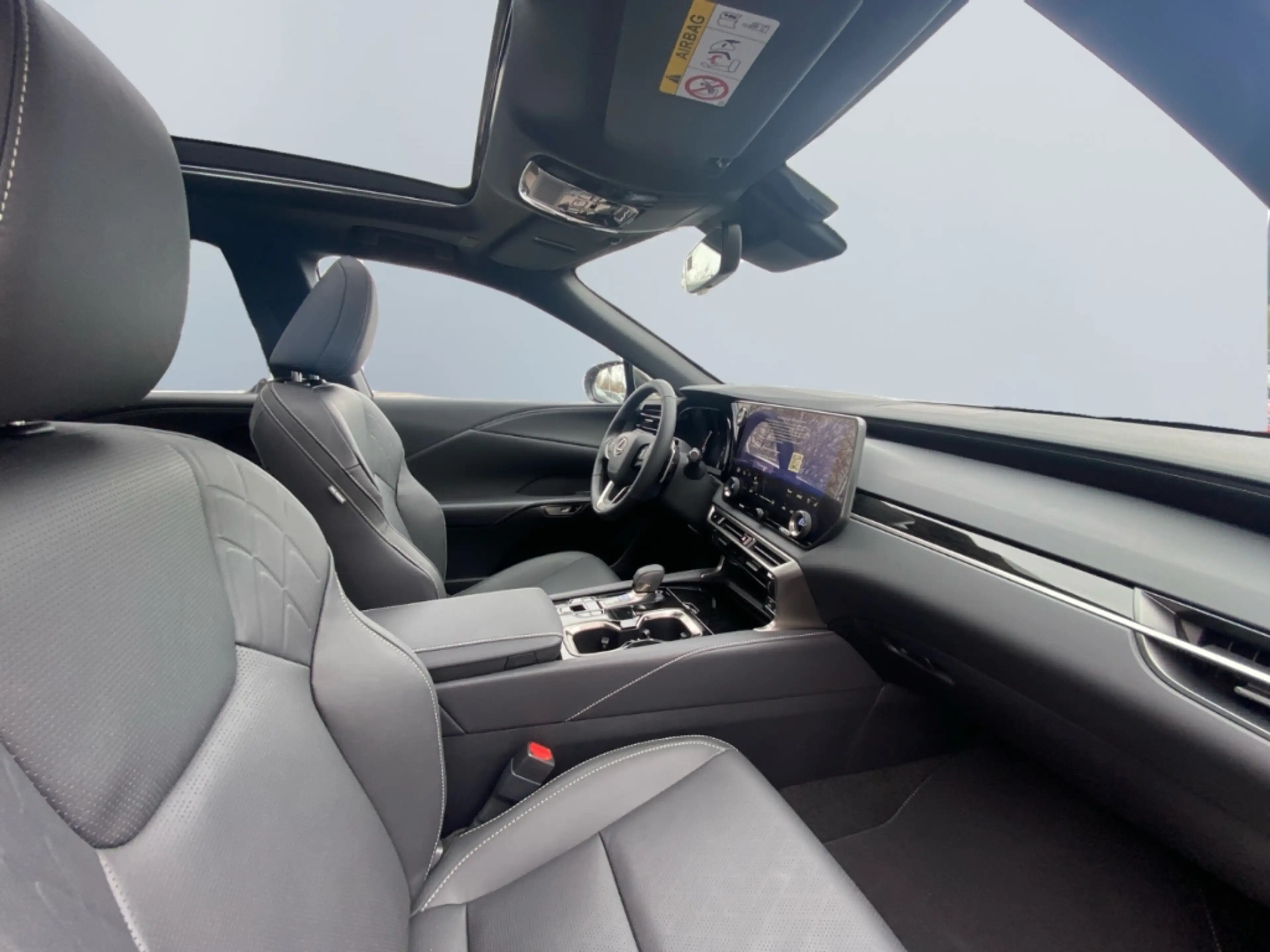 Lexus RX 450h + 2,5 l E-CVT, 4x4 Plug-in 5-Türer F SPORT D — photo 7