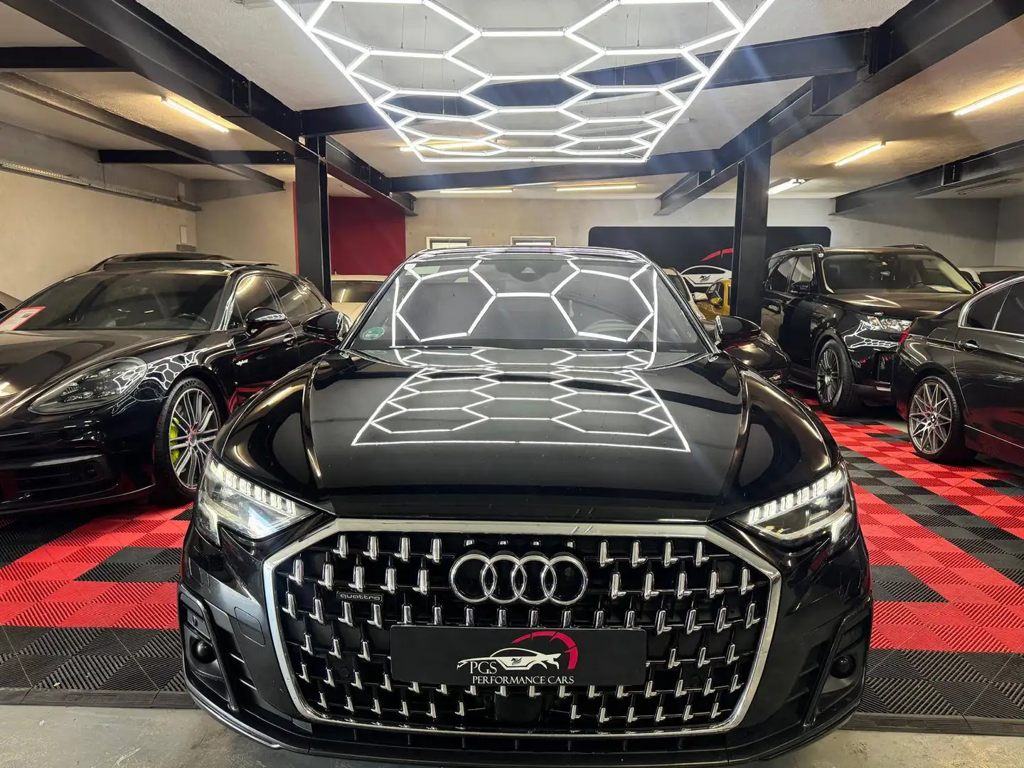 Audi A8 50 TDI L quattro Schwarz - 2