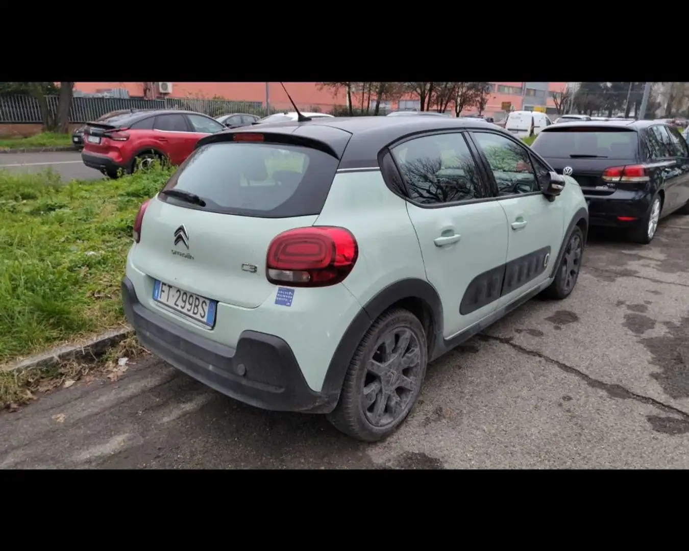 Citroen C3 PureTech 82 S&S Shine Verde - 2