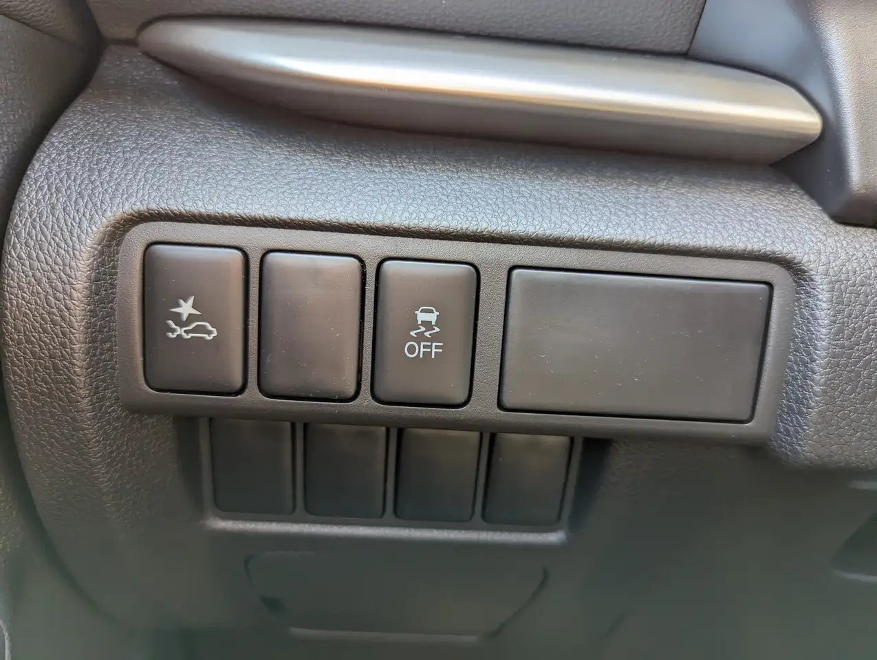 Mitsubishi Eclipse Cross photo Mitsubishi Eclipse Cross
