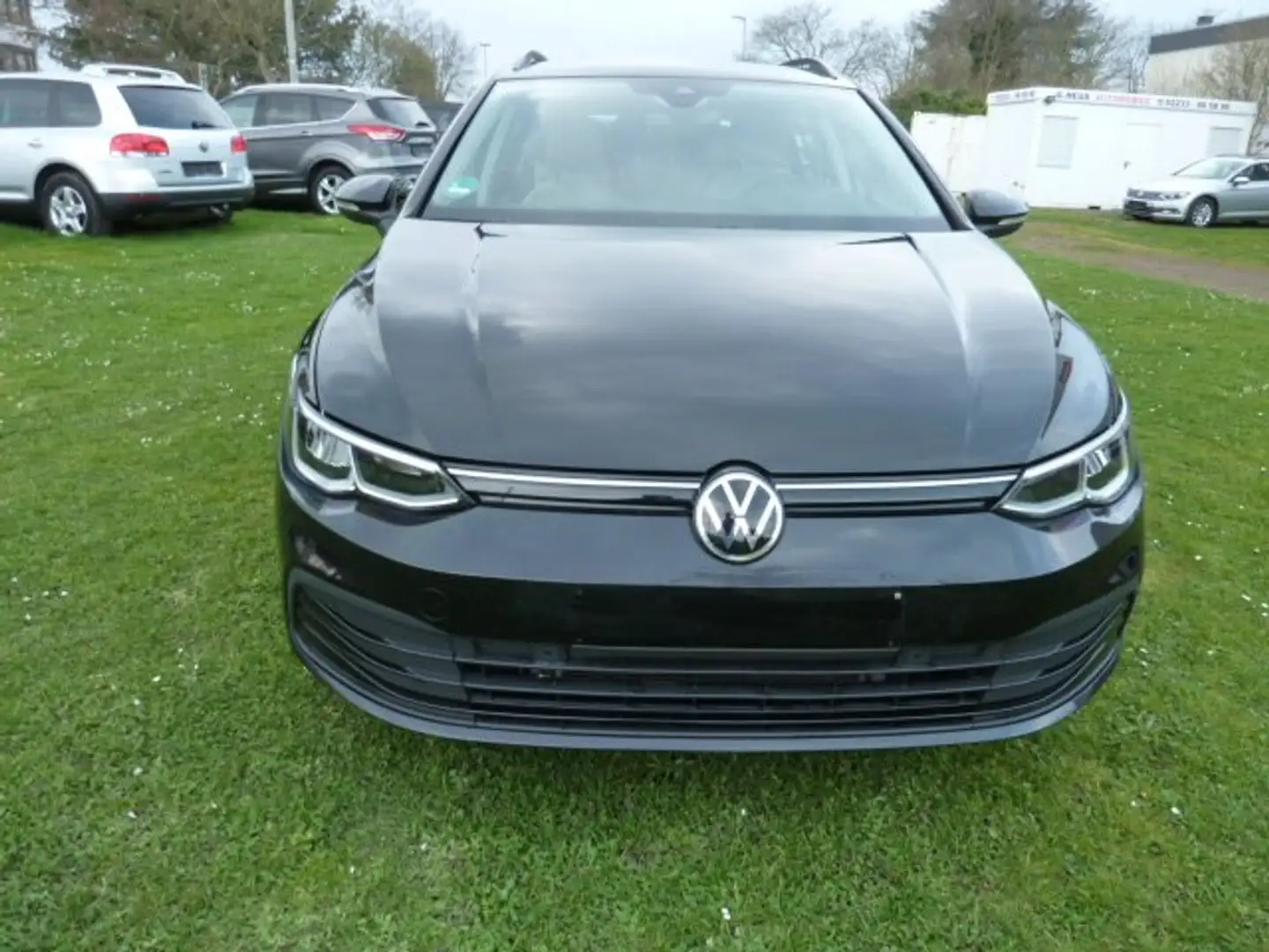 Volkswagen Golf Variant Golf 8 2,0 Sonderm. Life Navi DAB+ Business, Sound Schwarz - 2