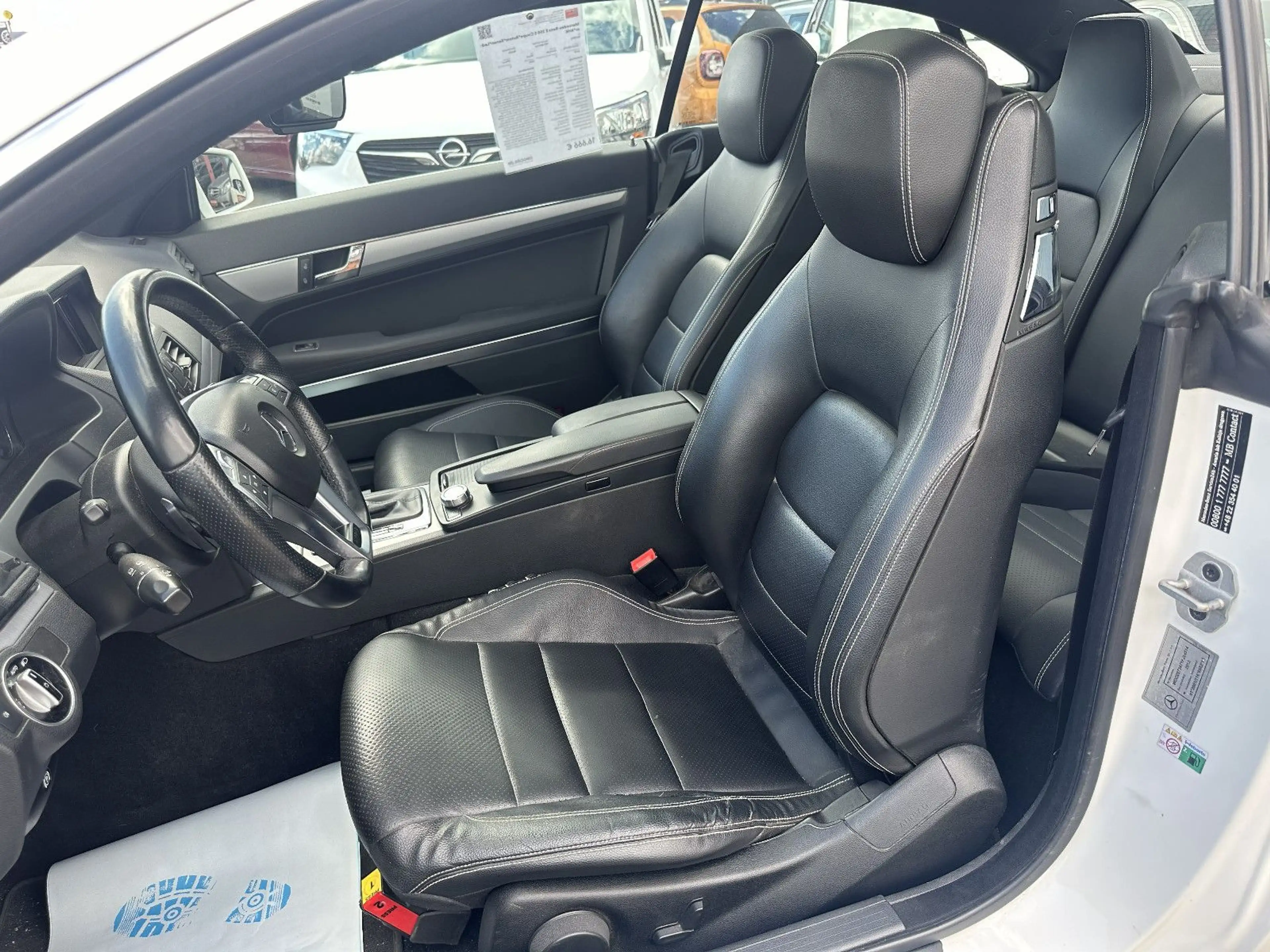 Mercedes-Benz E 250 E Coupe*Autom*Panorama*Leder*AHK*AMG — photo 8