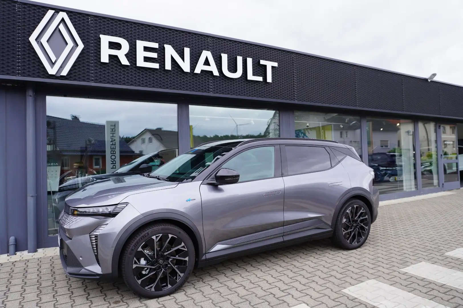 Renault Scenic E-Tech 100% ele Esprit Alpine 220 Long R. Grau - 1