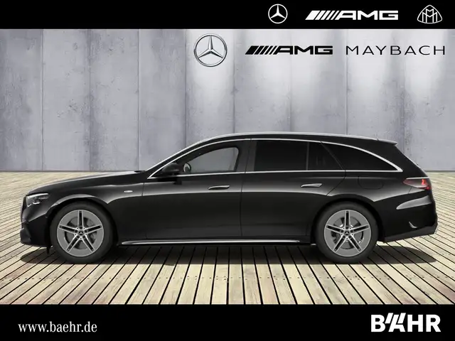 Mercedes-Benz E-Class view 3