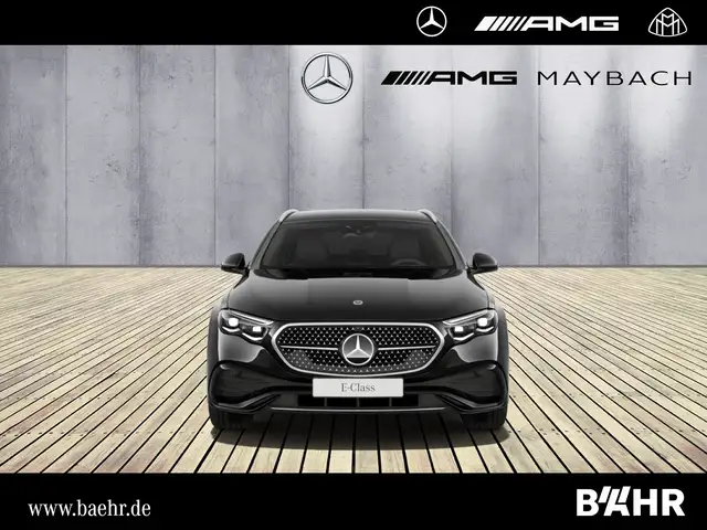 Mercedes-Benz E-Class view 6