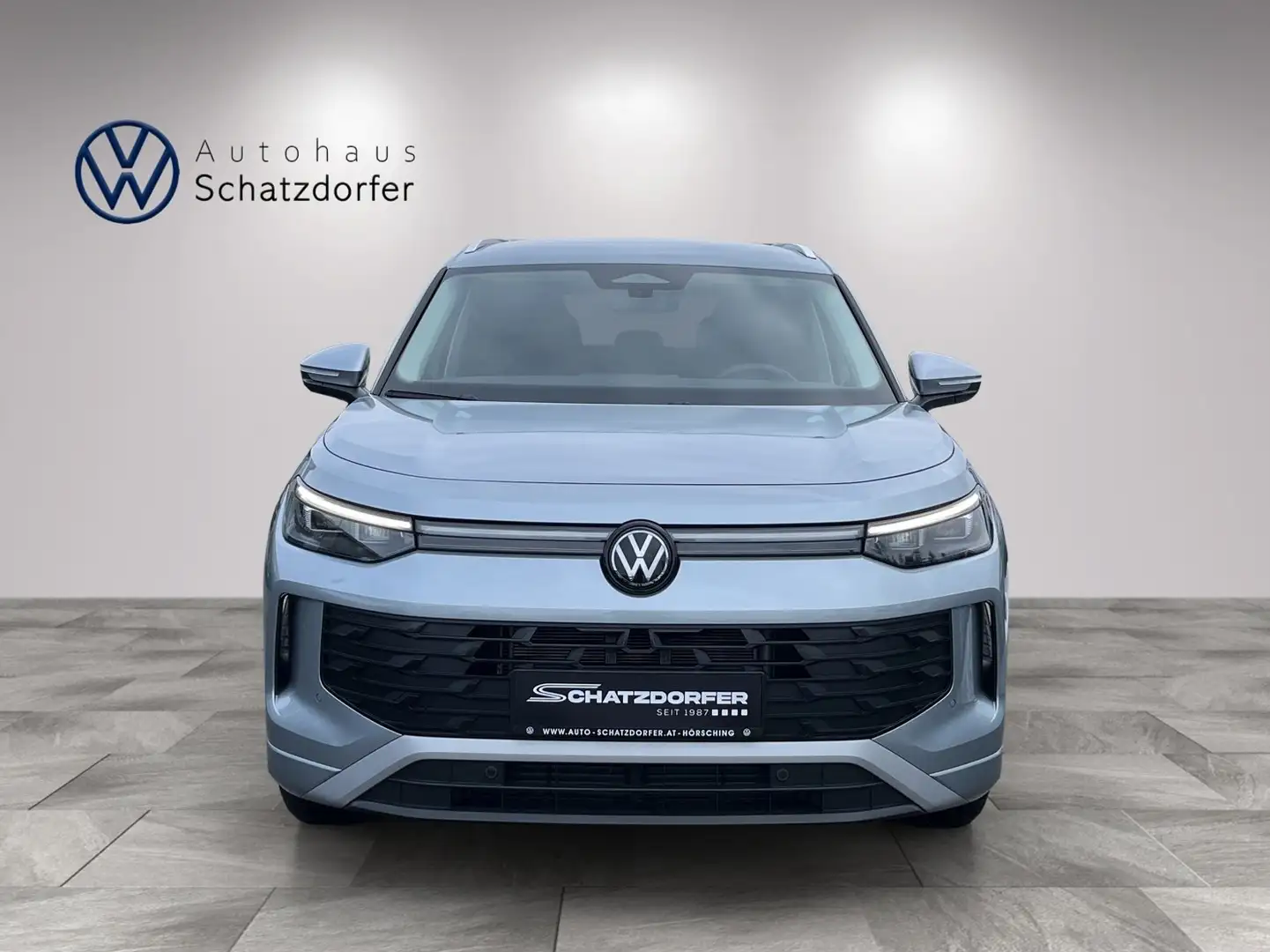 Volkswagen Tayron Life eTSI DSG Silber - 2