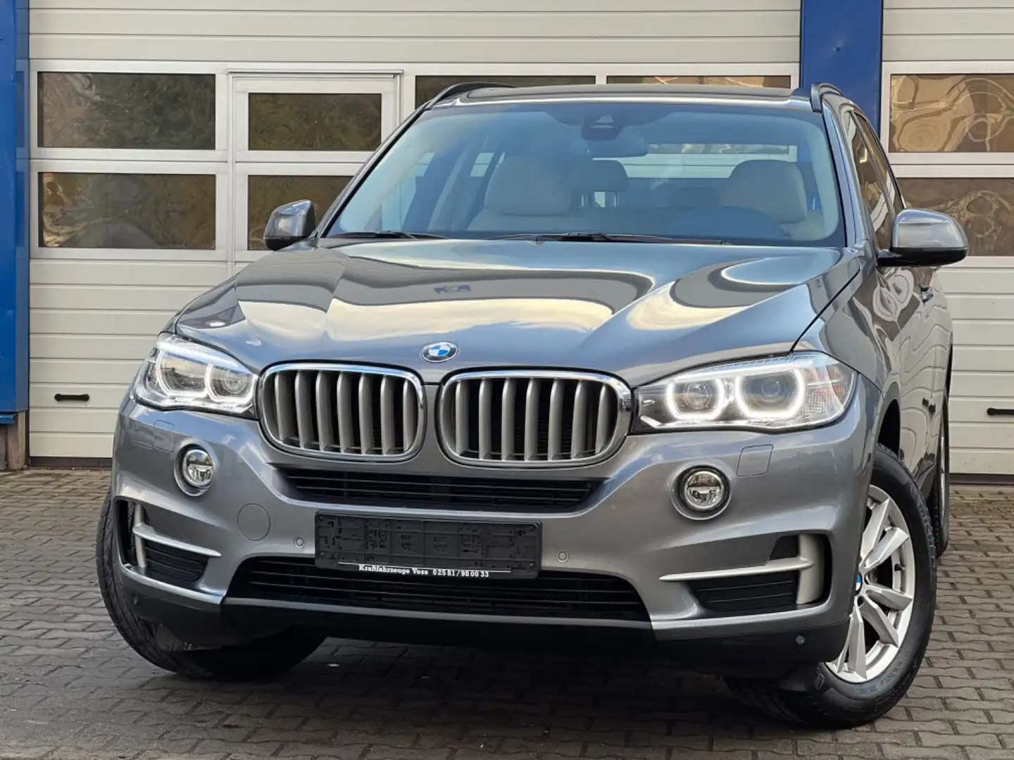 BMW X5 40d xDrive "AHK/H&K/KAMERA/1.HAND" Grey - 1
