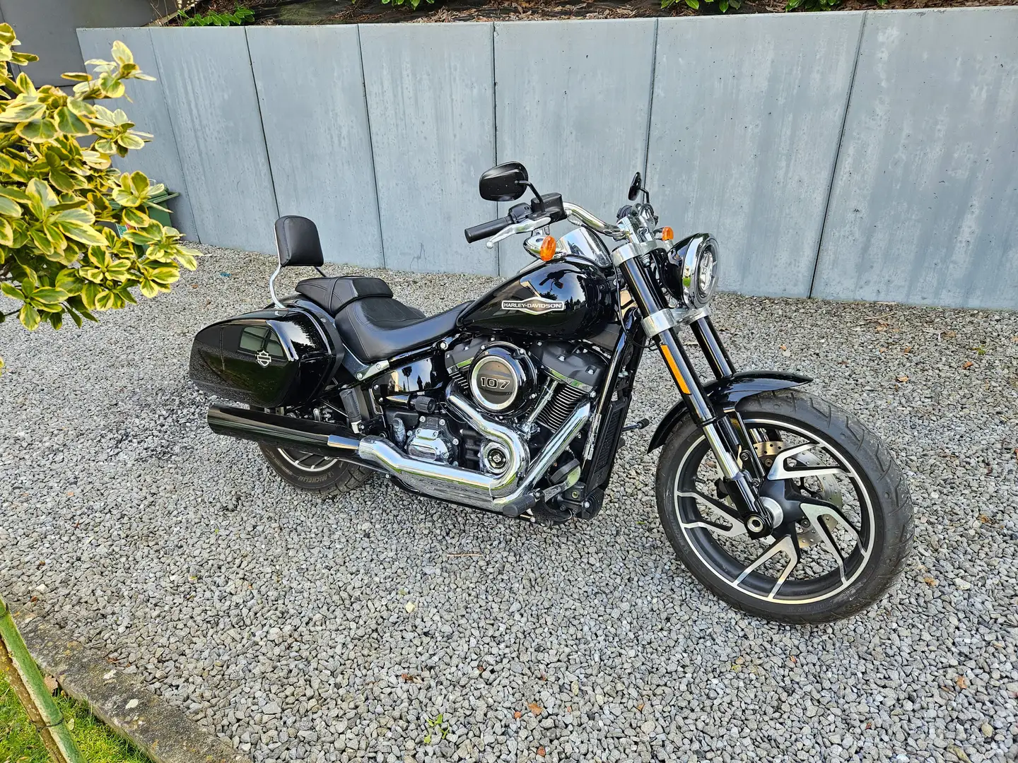 Harley-Davidson Sport Glide Чорний - 1