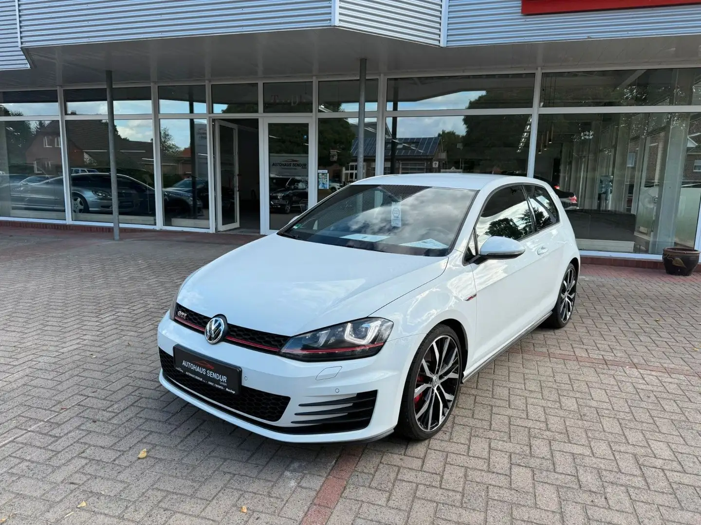 Volkswagen Golf VII Lim. GTI Performance BMT*DYNAUDIO*1HAND Blanc - 2