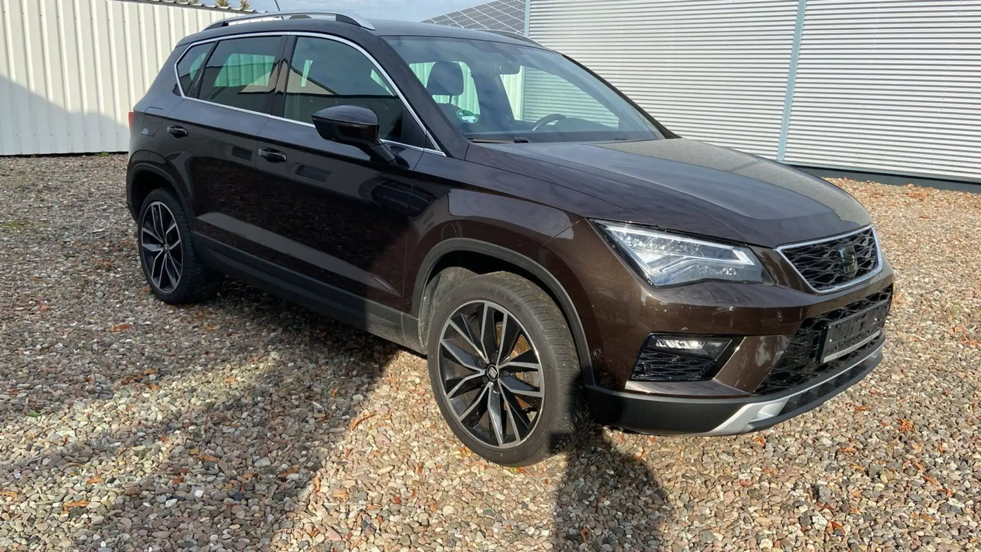 SEAT Ateca 2,0 TDI DSG Xcellence *4x4*AHK schw.*LED*S Braun - 2