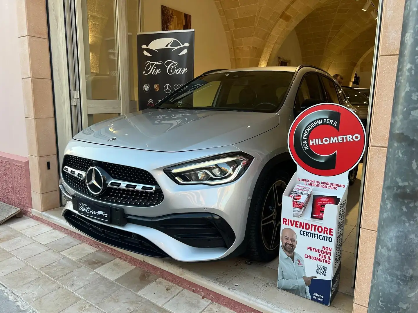 Mercedes-Benz GLA 200 GLA-H247 2020 d Premium auto Argento - 1