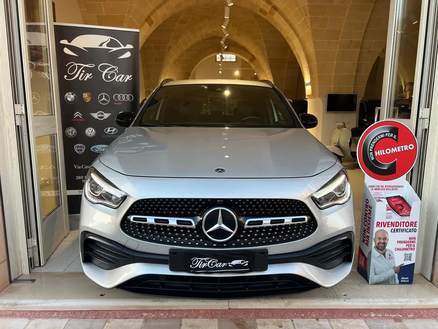 Mercedes-Benz GLA 200 GLA-H247 2020 d Premium auto Argento - 2