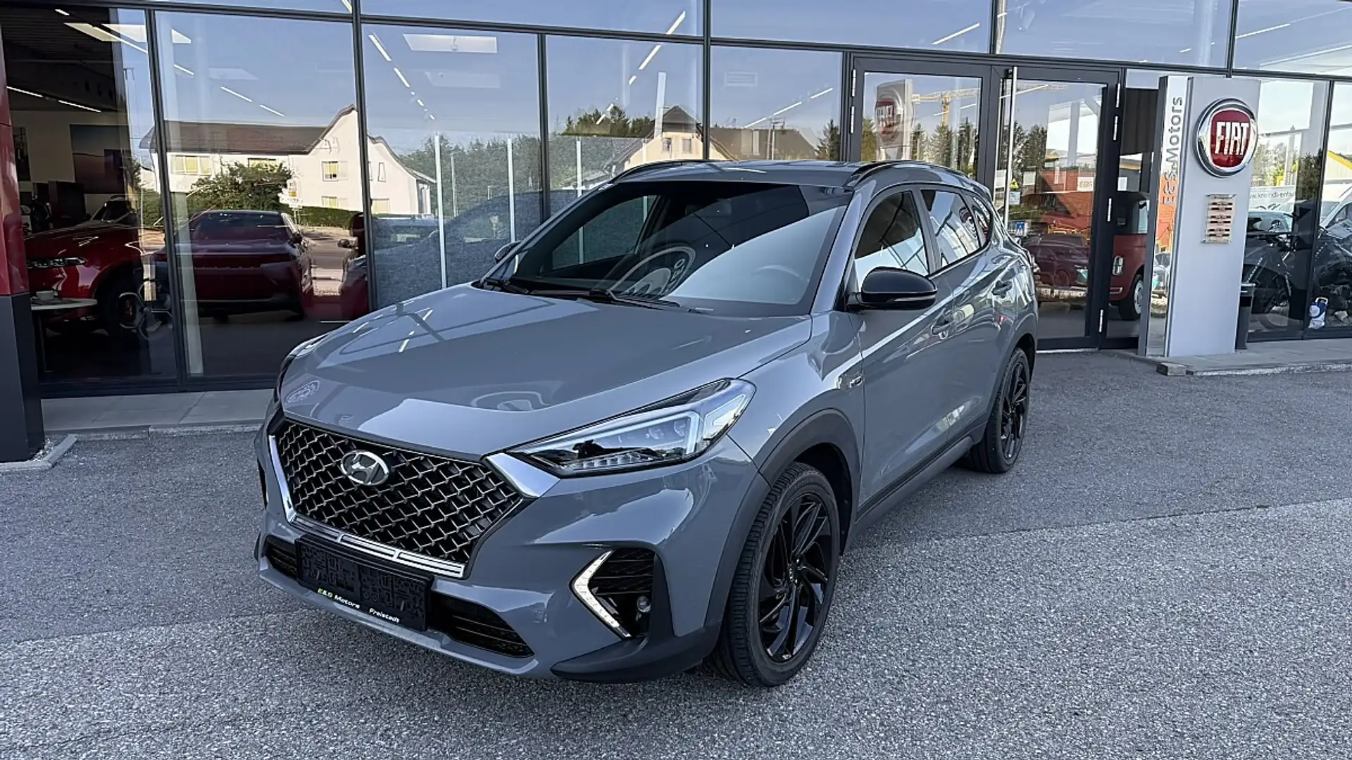 Hyundai TUCSON Tucson 1,6 CRDI 4WD N-Line DCT Aut. Grau - 1