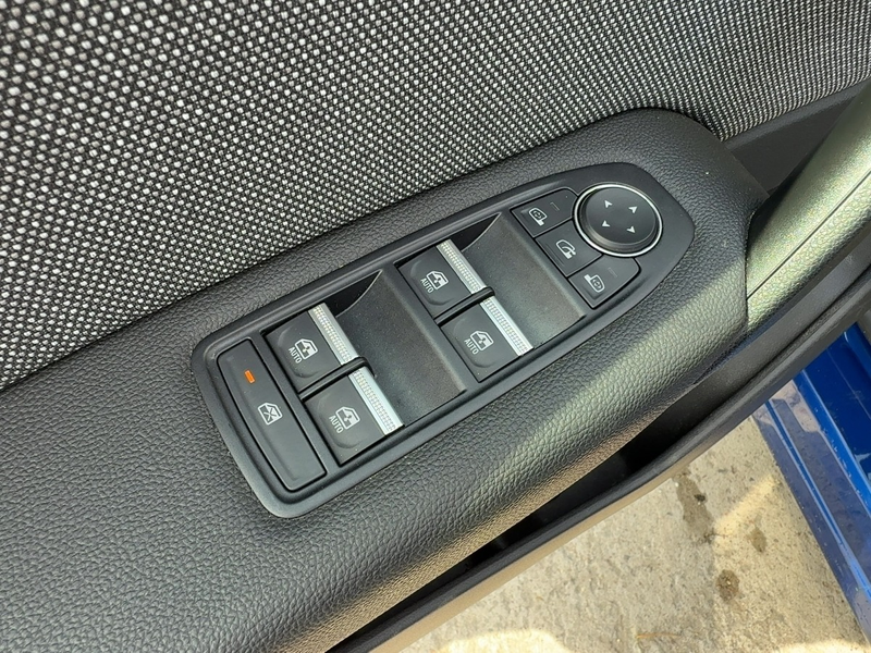 Renault Captur 1.3 TCe 160 EDC Techno Carplay*PDC*Klima — photo 14