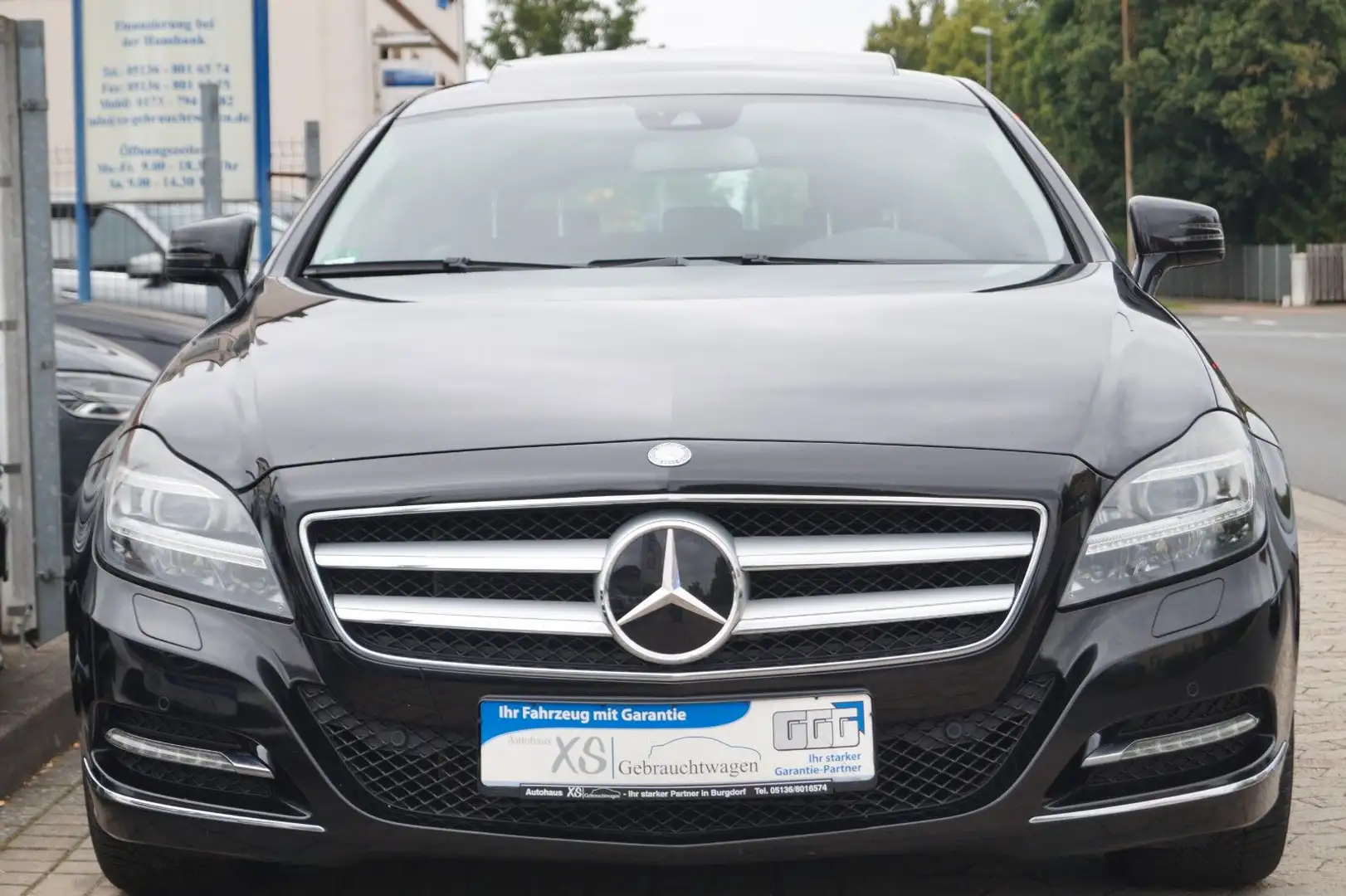 Mercedes-Benz CLS 350 CGI Shooting Brake 7G-Tronic BE aus 2.HD Černá - 2