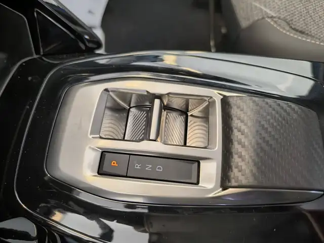 Peugeot 208 view 20