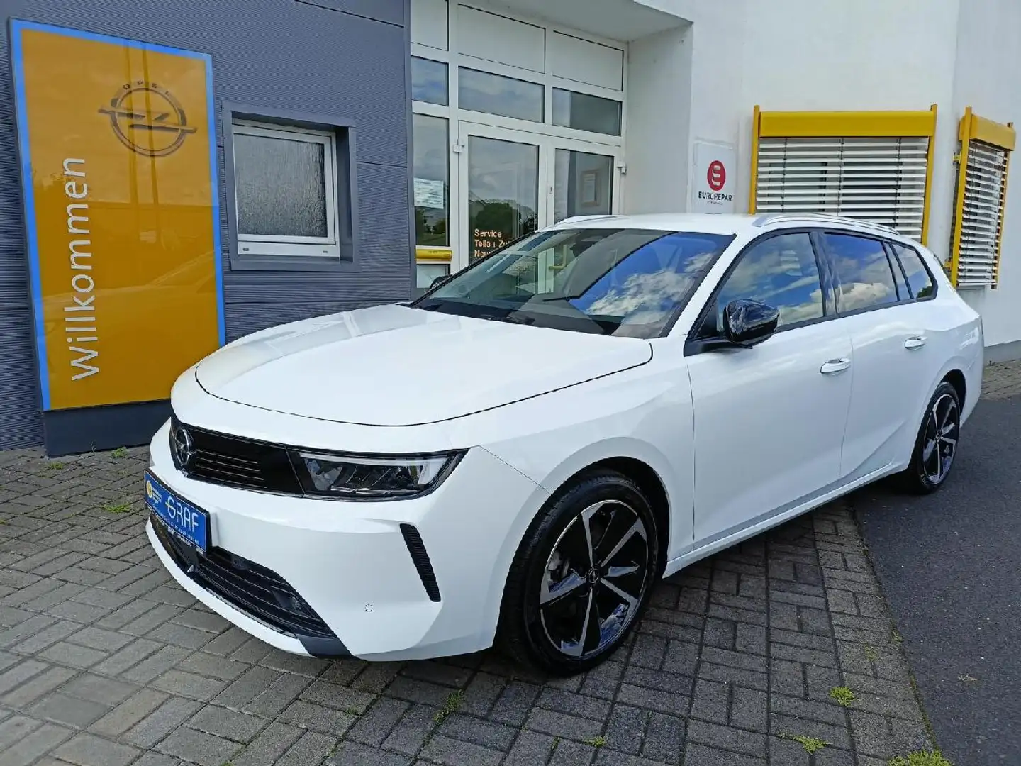 Opel Astra Elegance Weiß - 2