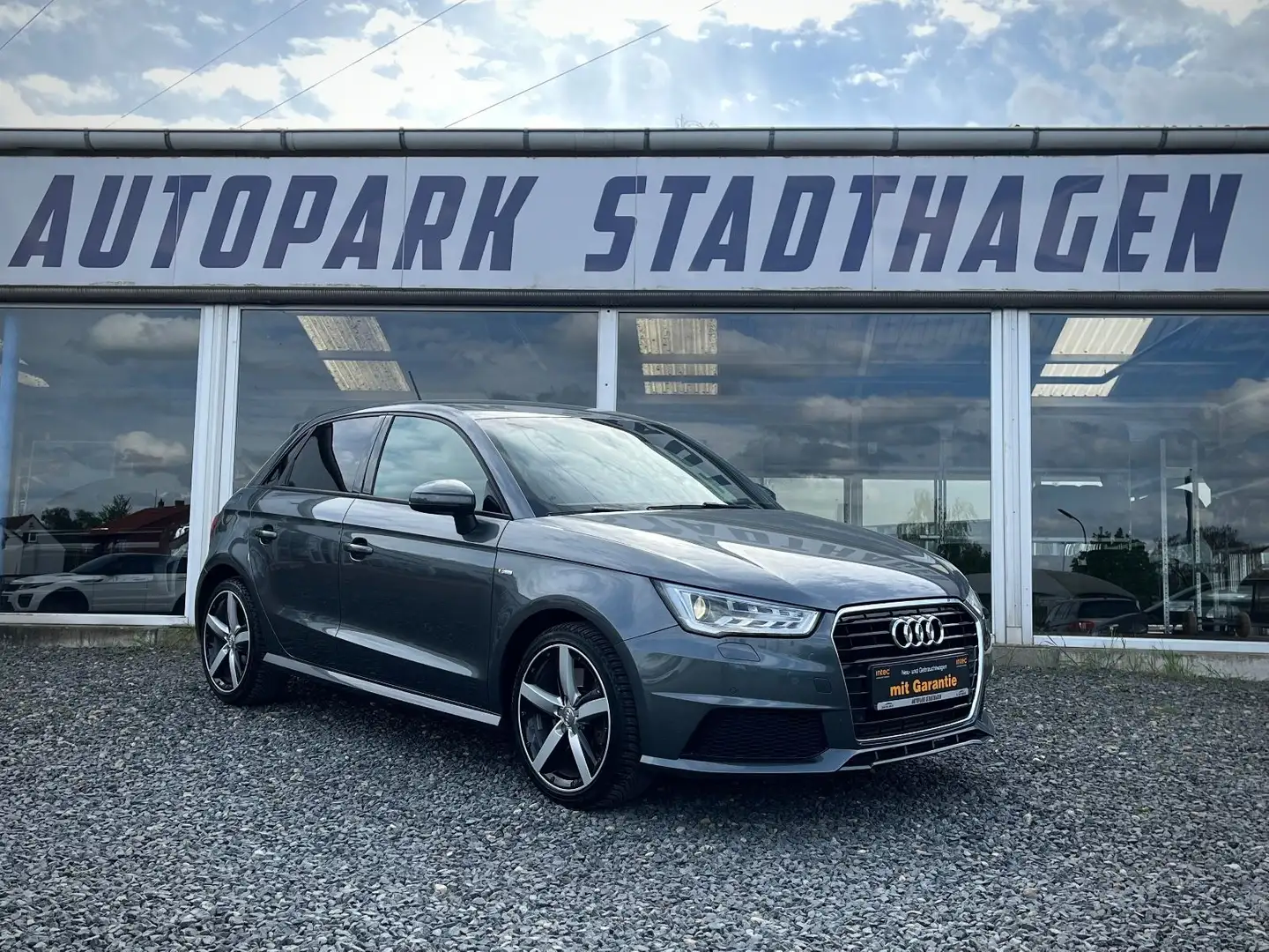 Audi A1 SPORT 1.8 TFSI S-TRONIC S-LINE/XENON/BOSE/DAB Grau - 1