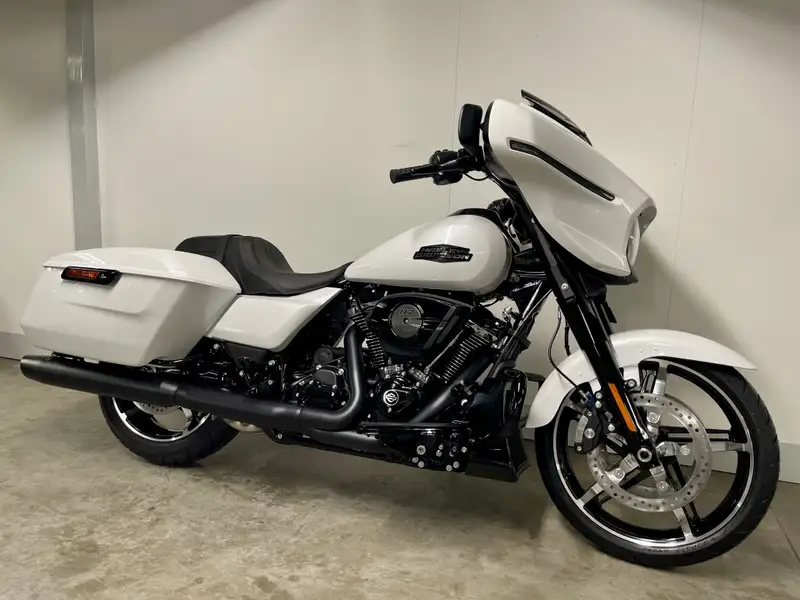 Harley-Davidson Street Glide - foto 6