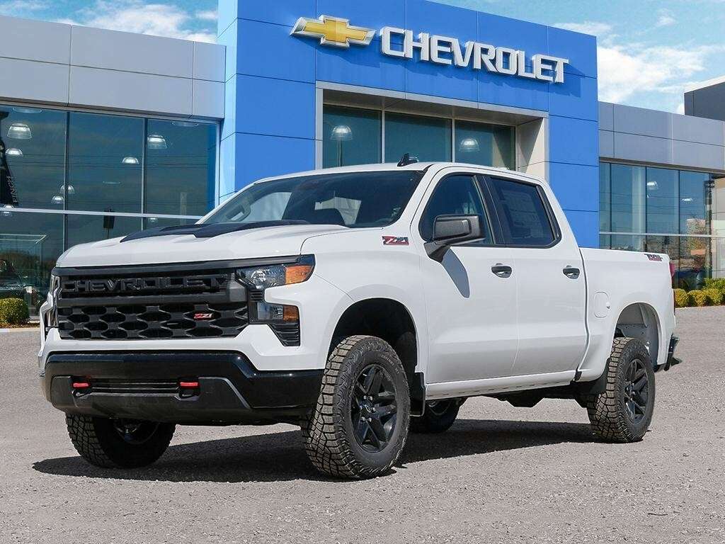 2026 Chevrolet Silverado 1500 Crew Cab Short Box 4-Wheel Drive Custom Trail Boss