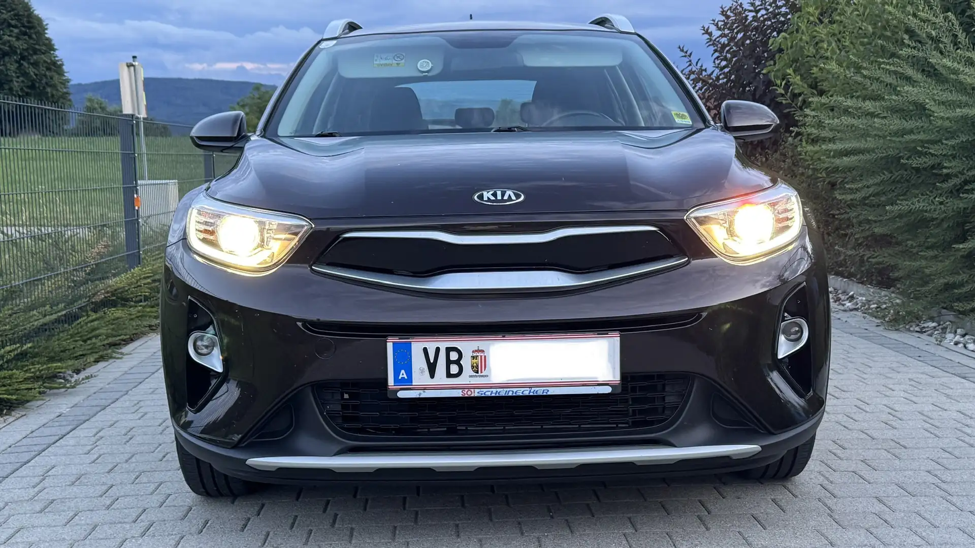 Kia Stonic 1,25 MPI ISG Silber - 2