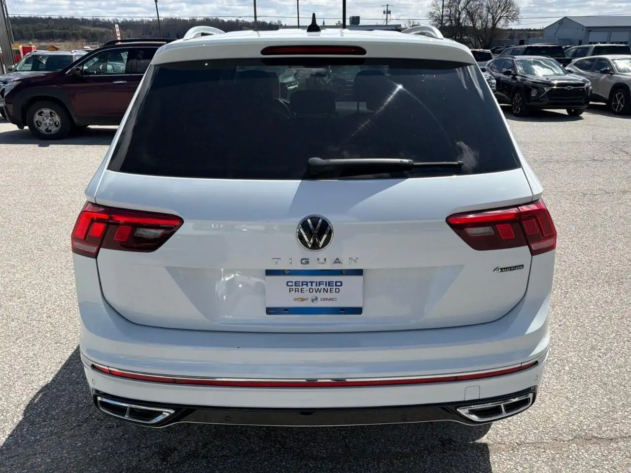 Volkswagen Tiguan снимка Volkswagen Tiguan