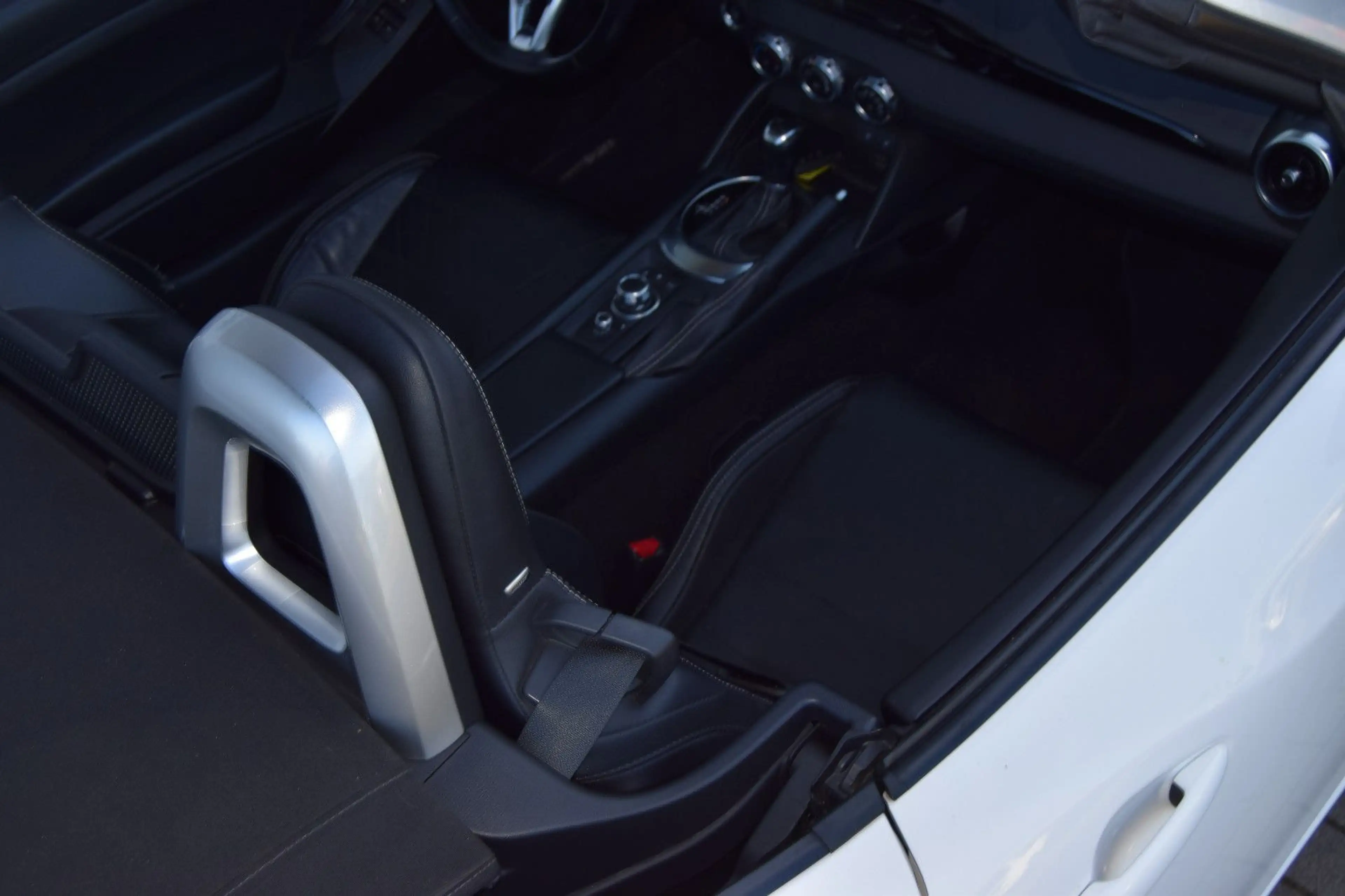 Fiat 124 Spider !AUTOMATIK! Navi,Xenon,Kam,Leder,,,,, — photo 9