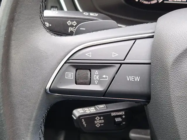 Audi A4 view 9
