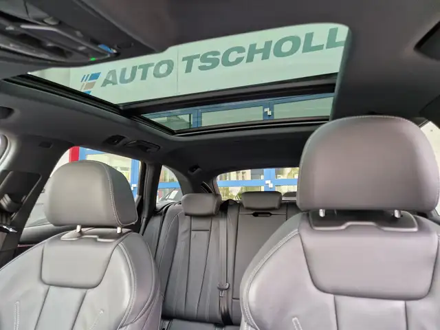 Audi A4 view 12