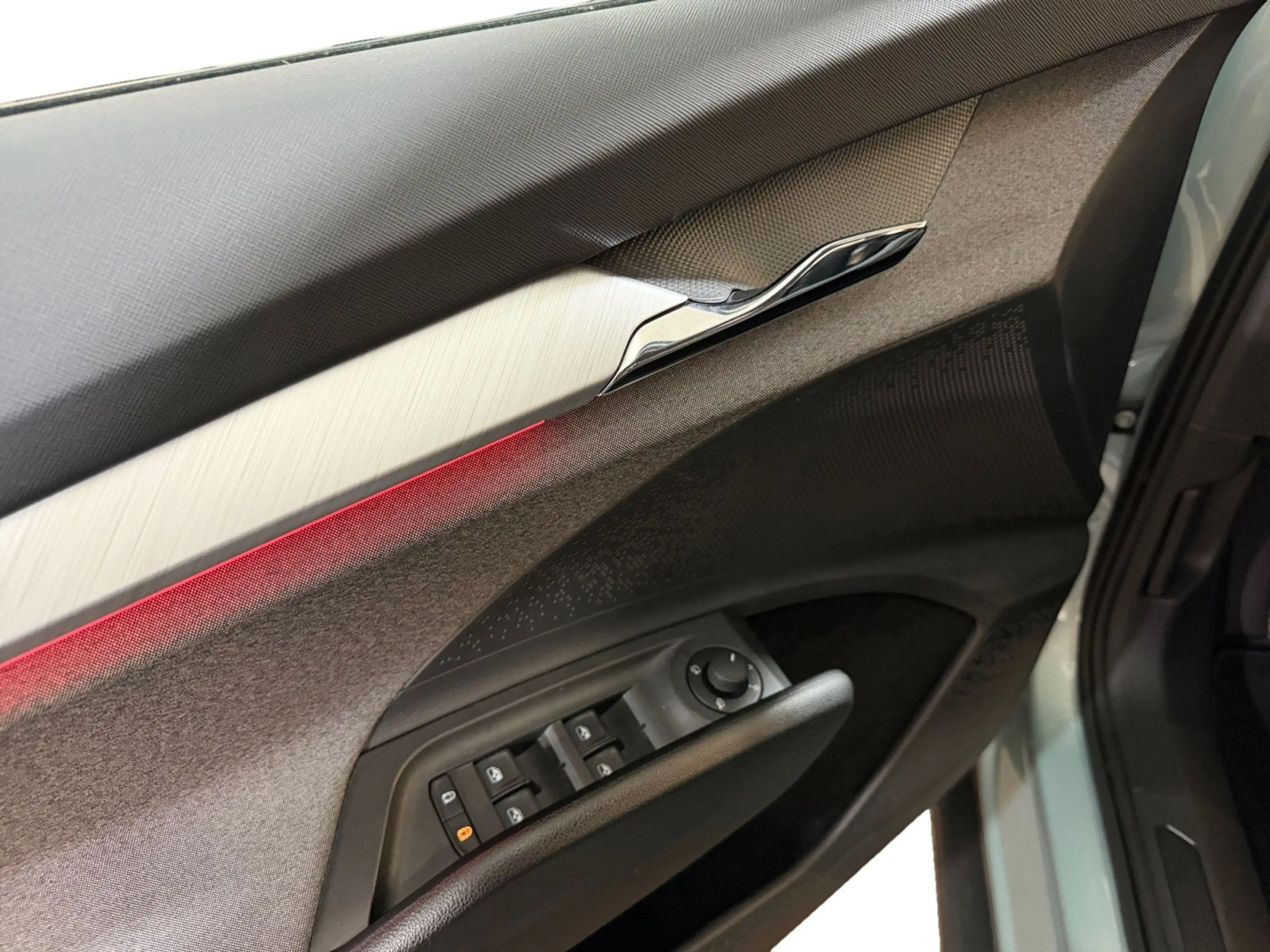 Skoda Enyaq iV 60 LOFT LED+NAVI+APP+ACC+SHZ+RFK+WäPU — photo 15