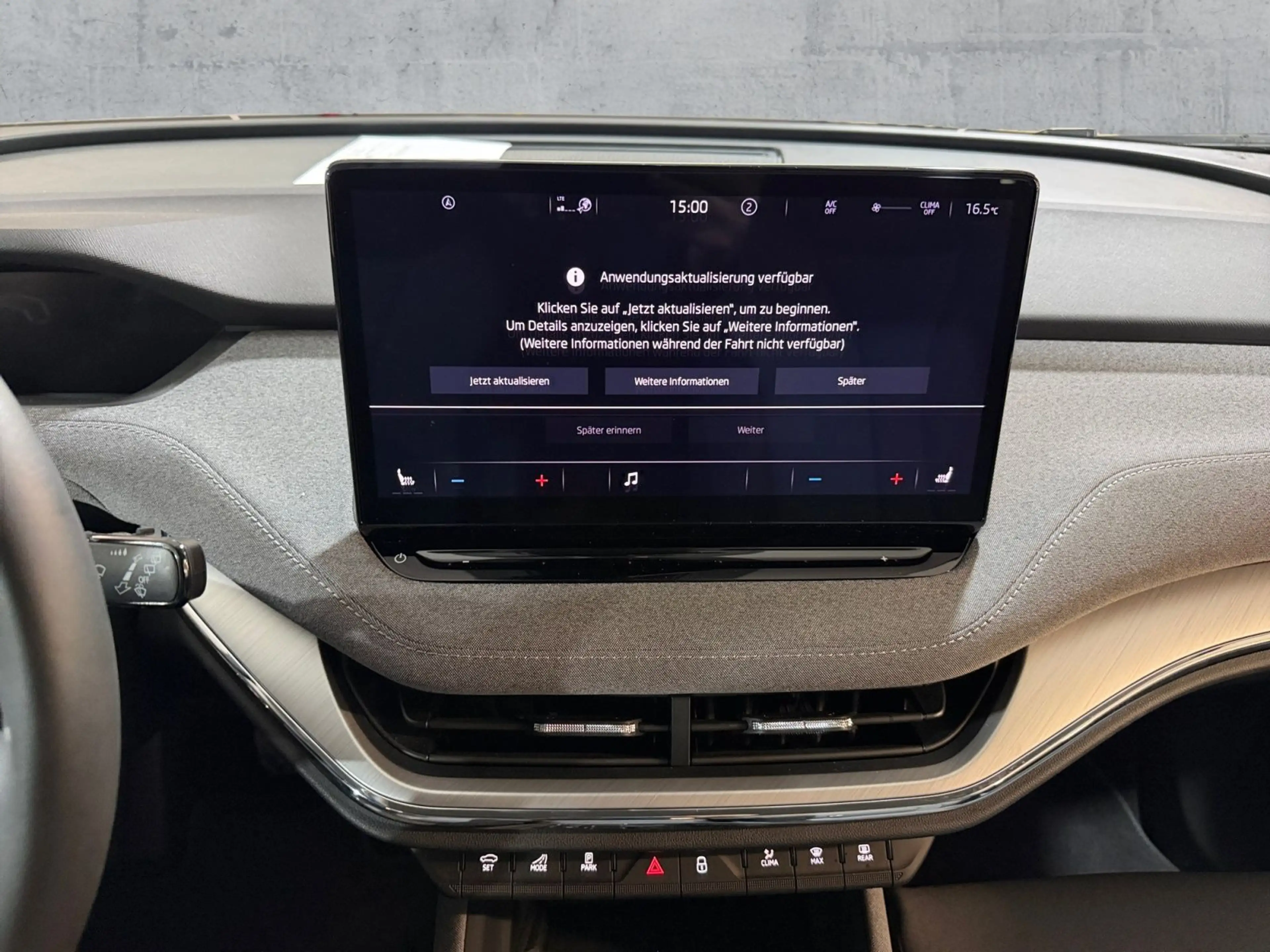 Skoda Enyaq iV 60 LOFT LED+NAVI+APP+ACC+SHZ+RFK+WäPU — photo 11