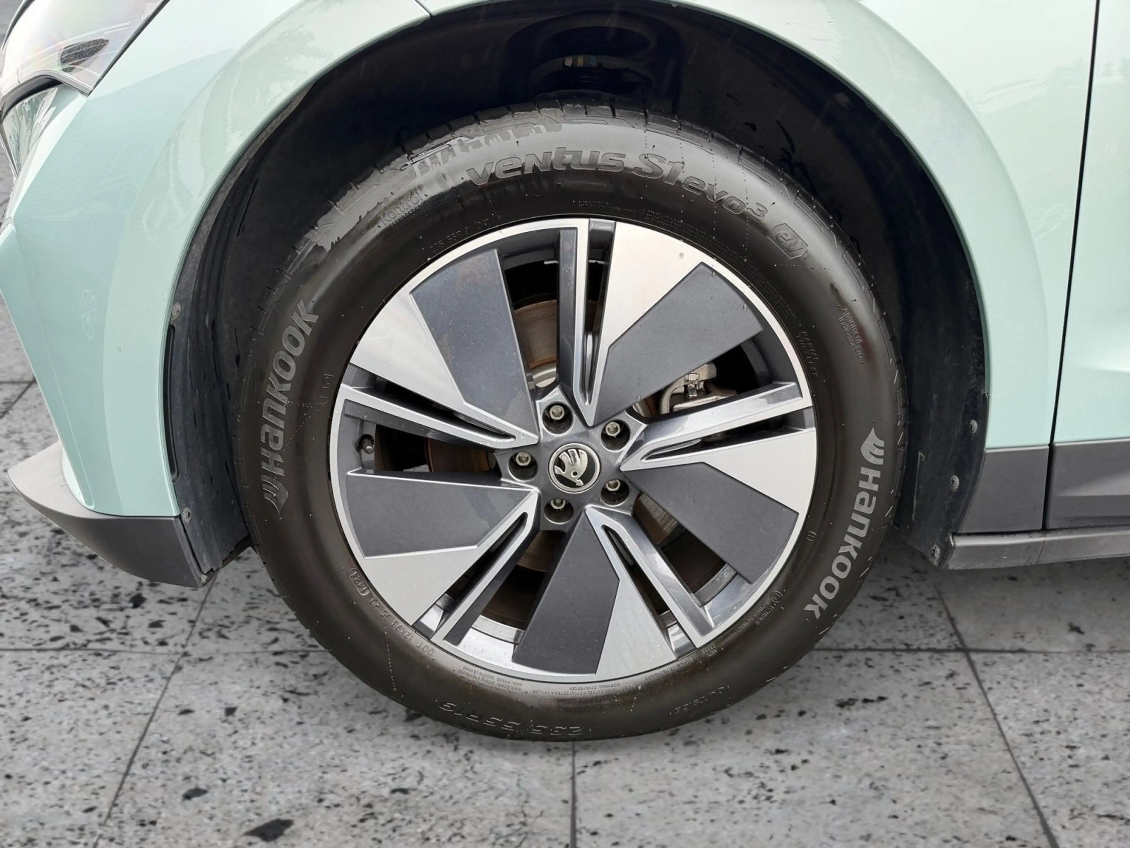 Skoda Enyaq iV 60 LOFT LED+NAVI+APP+ACC+SHZ+RFK+WäPU — photo 8