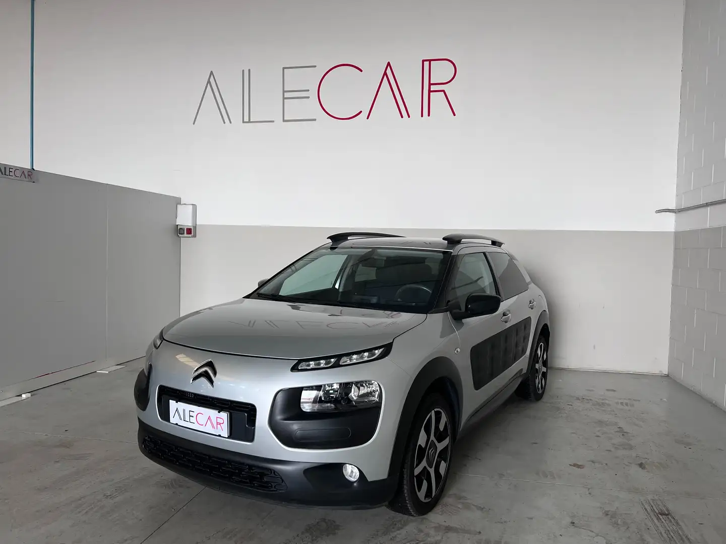 Citroen C4 C4 Cactus 1.6 bluehdi Shine 100cv Argent - 1