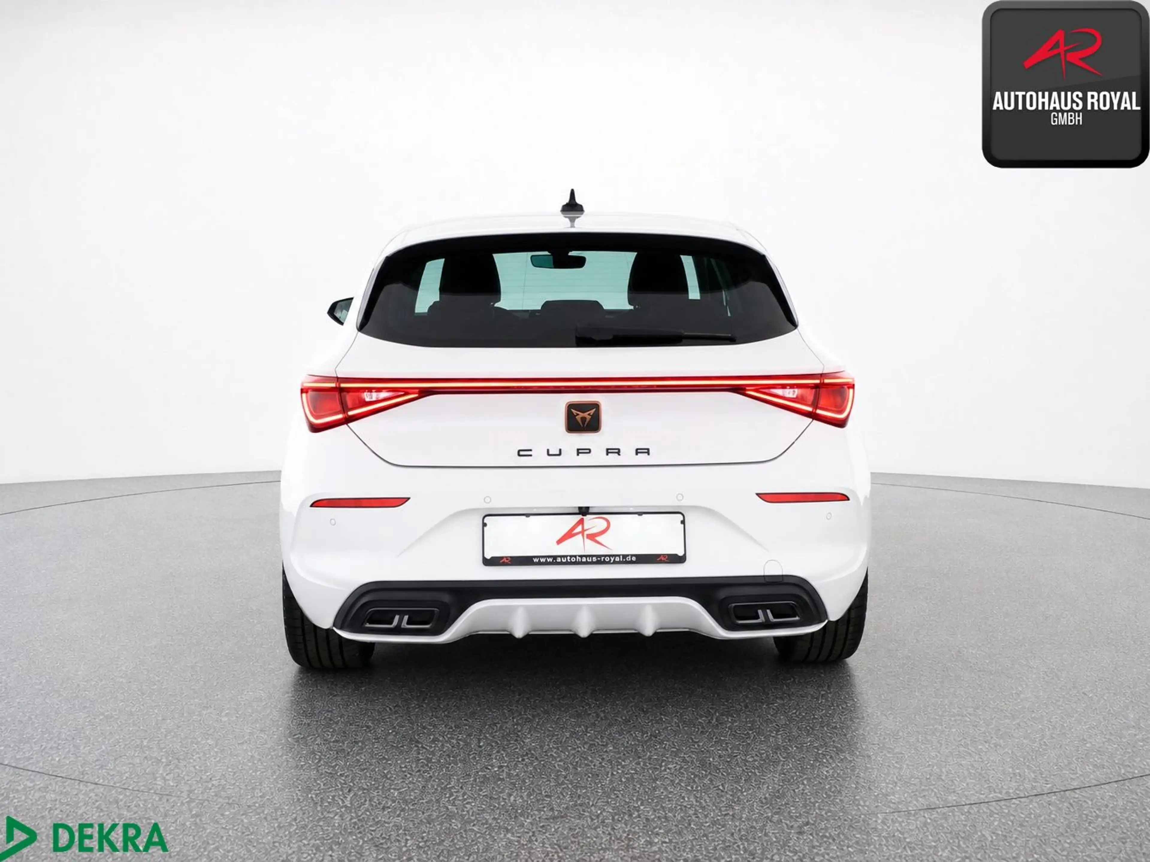 CUPRA Leon 2.0 TSI KAMERA,ACC,TOTWINKEL,CARPLAY,KESSY — photo 4