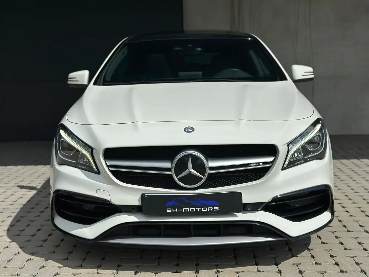 Mercedes-Benz CLA 45 AMG AMG CLA 45 4Matic Shooting Brake AMG 7G-DCT Blanc - 2